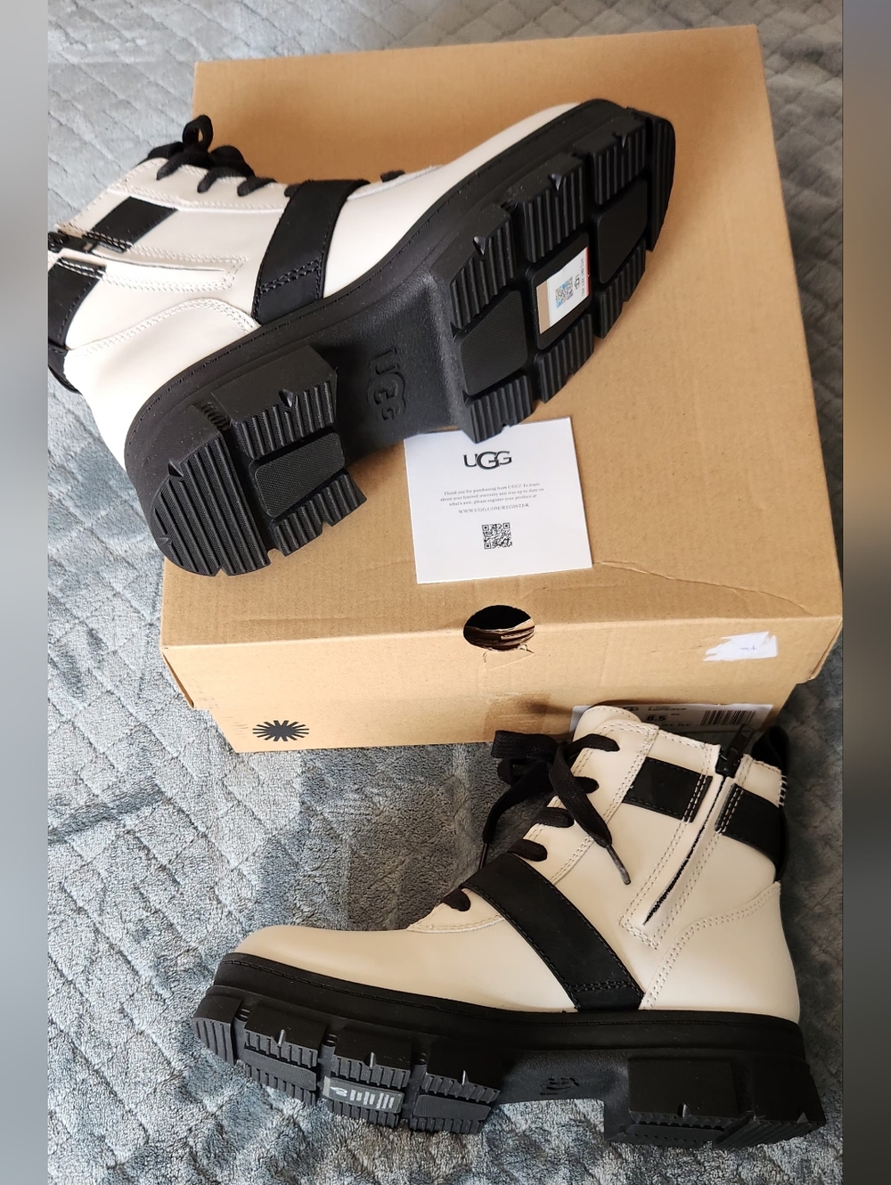 NEW. UGG Leather White and Black Lace-Up Combat Boots. 8.5 Women's. NIB. - Picture 7 of 13